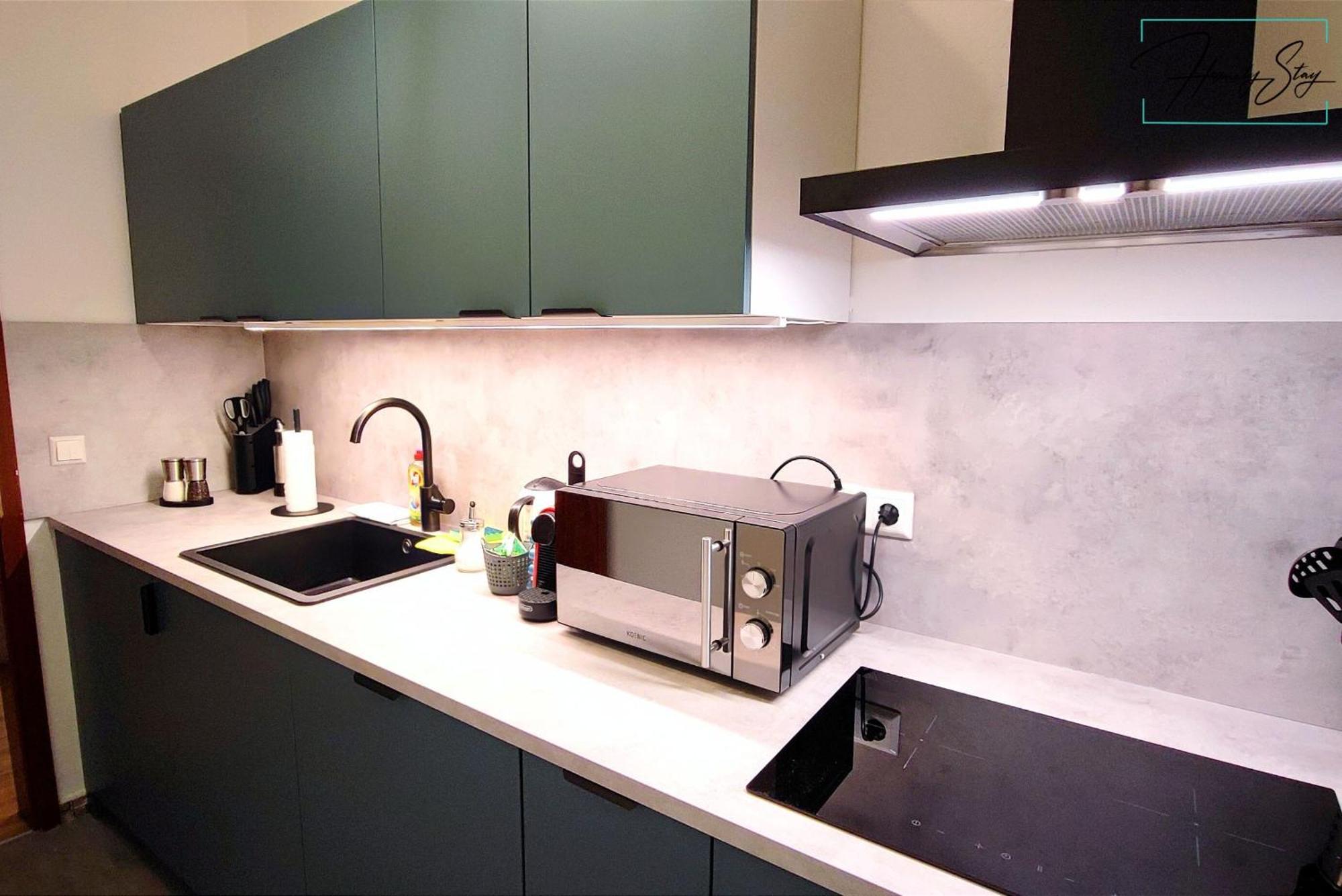 Appartement Homely Serenity Greens - Stylisch Studio-apartment With Kitchen - 10 Min To Station, Pet Friendly