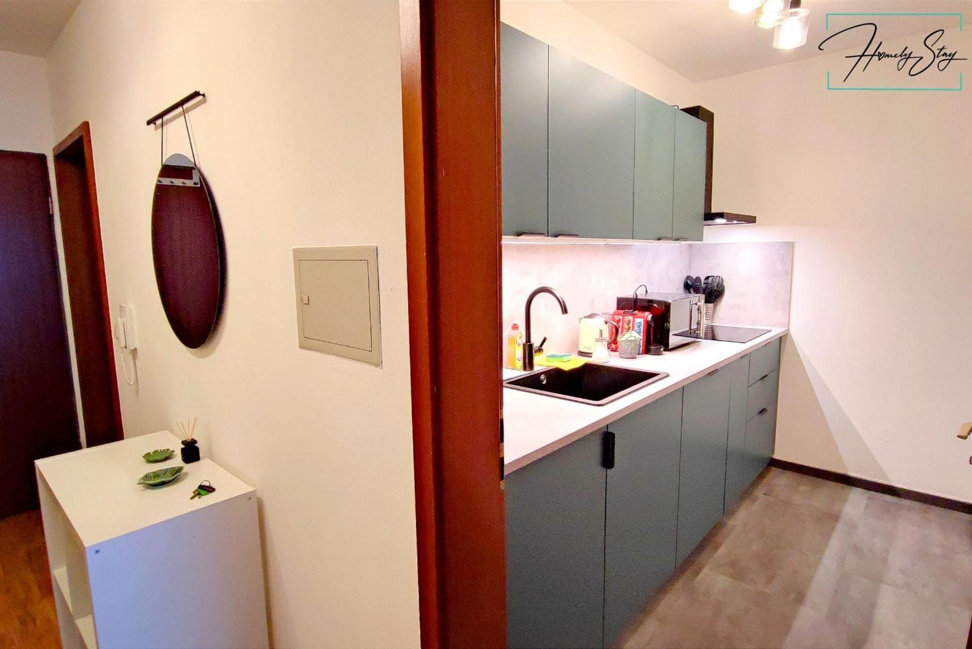 Appartement Homely Serenity Greens - Stylisch Studio-apartment With Kitchen - 10 Min To Station, Pet Friendly