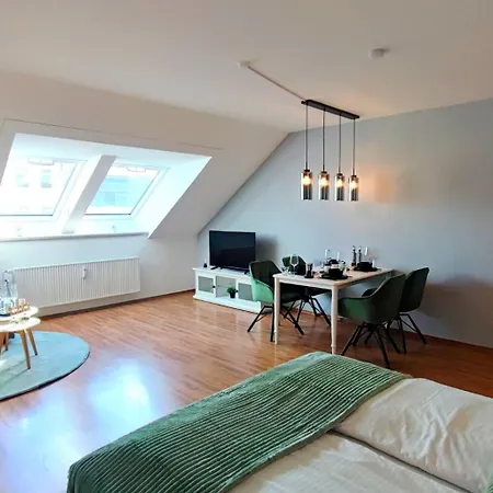 Homely Stay Serenity Greens - Stylisch Studio-Apartment With Kitchen - 10 Min To Central Station, Pet Friendly Munich Exterior photo
